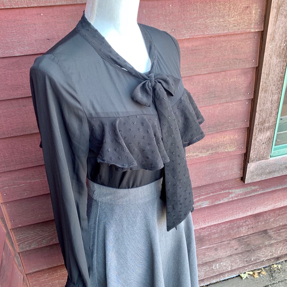 Back to the Schoolhouse Retro Style Blouse - Picture 4 of 7